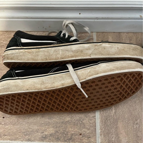 Original Vans old skool shoes - men's size 10 - Picture 2 of 3